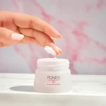 Pond's Bright Beauty Serum Cream - 50g - Image 2