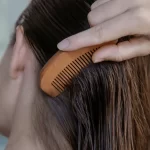 Fashion Wooden Comb - 18cm - Image 4